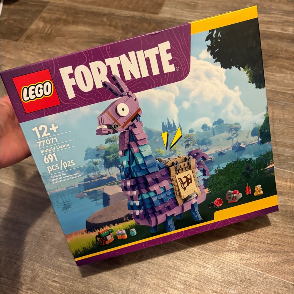 LEGO Fortnite Supply Llama Set